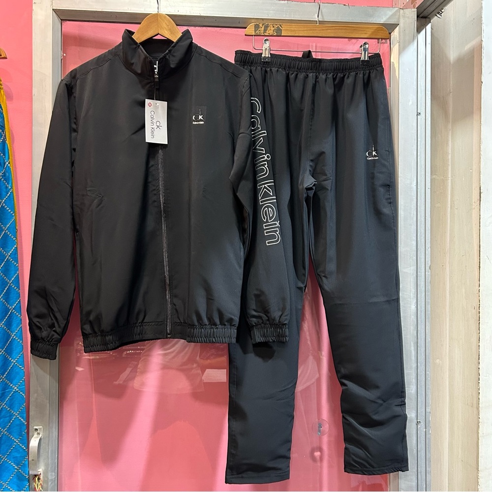 Calvin Klein unisex track suit - Picture 12 of 13